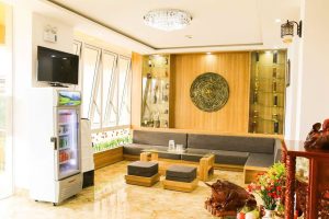 Bán khách sạn 9 tầng 30 phòng đường Nguyễn Công Trứ Buôn Ma Thuột