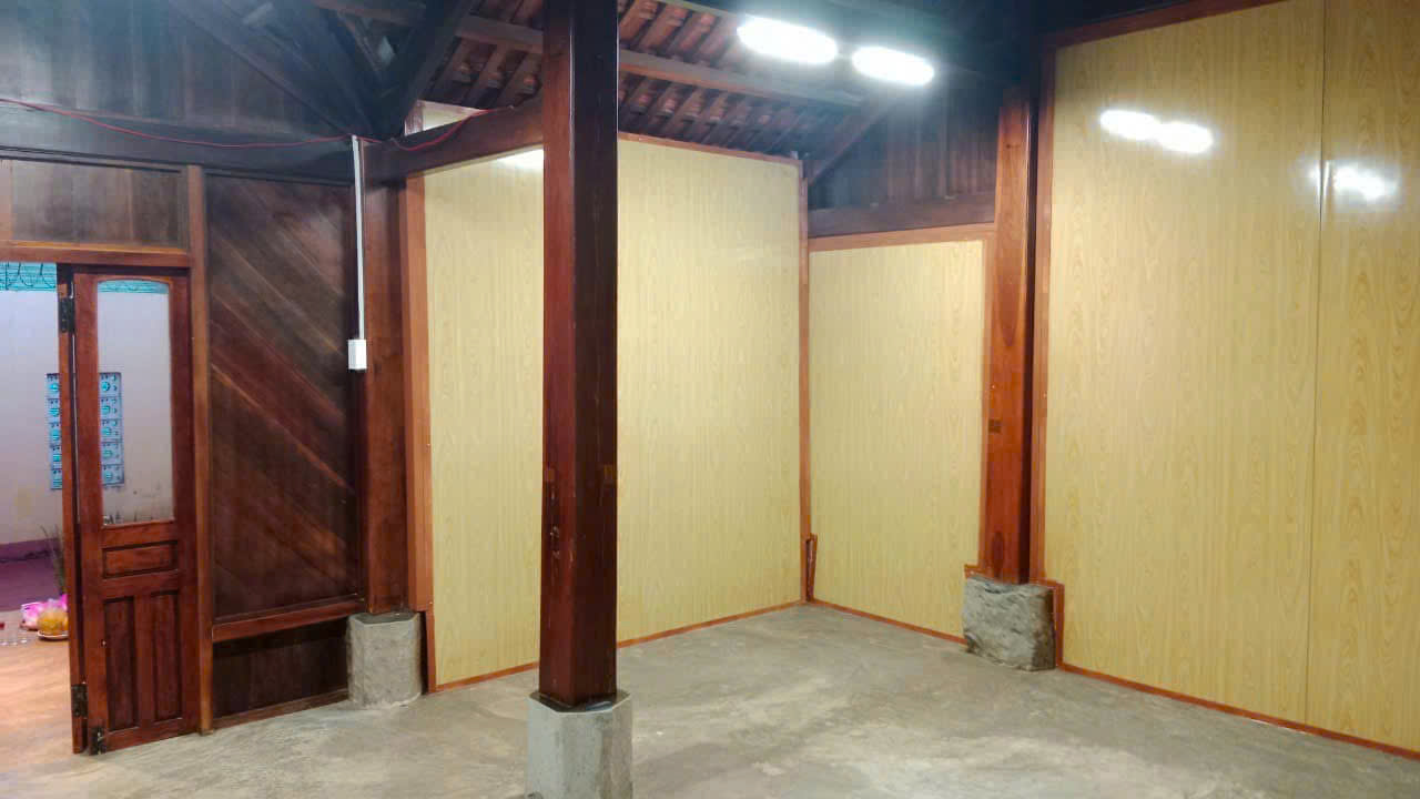 Không gian bếp nhà gỗ 3 gian hẻm Nguyễn Lương Bằng