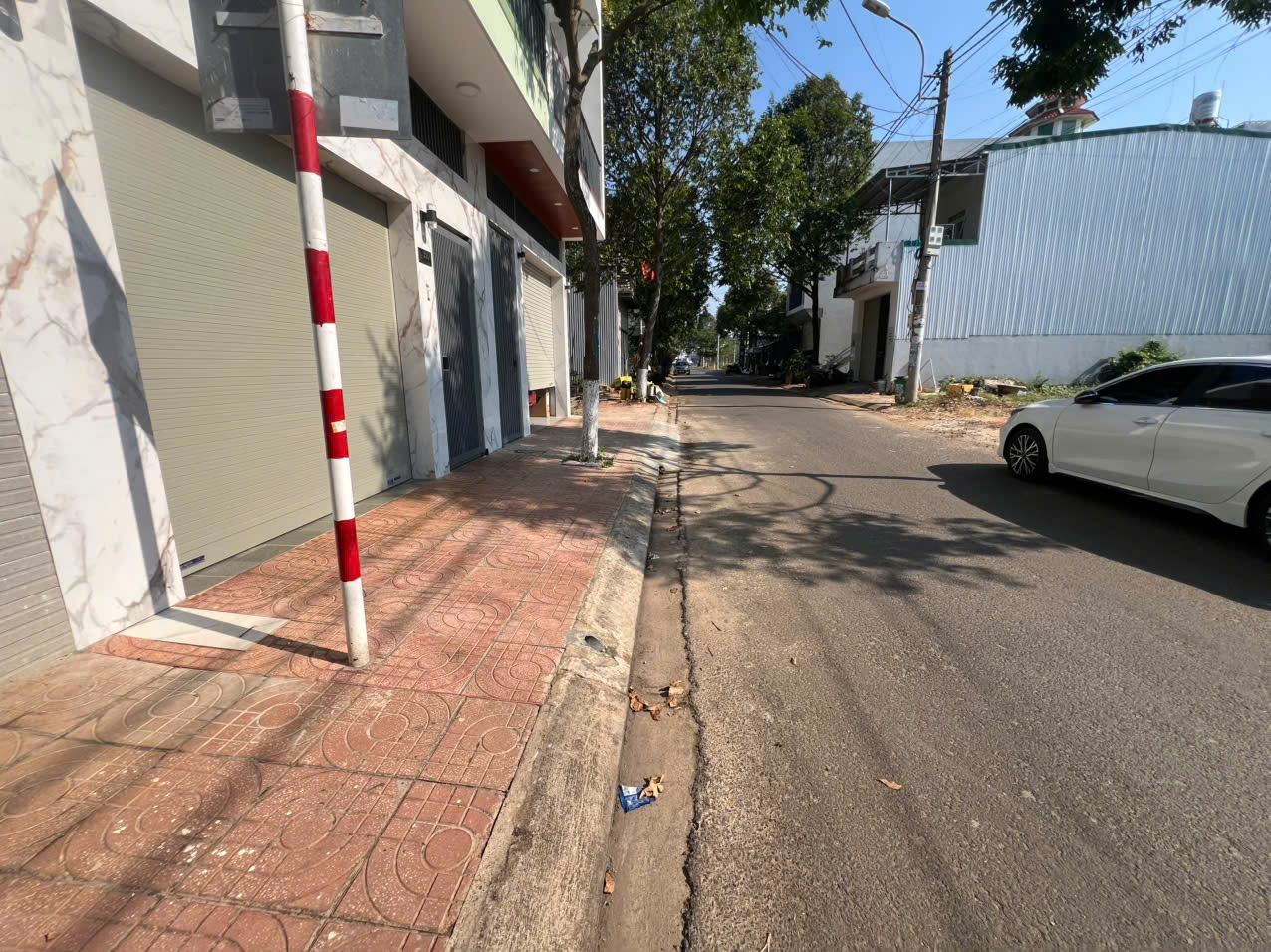 Đất xây nhà và kinh doanh tại Buôn Ma Thuột.
