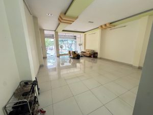 Nhà 5 tầng mặt tiền đường Ngô Quyền Tân An Buôn Ma Thuột