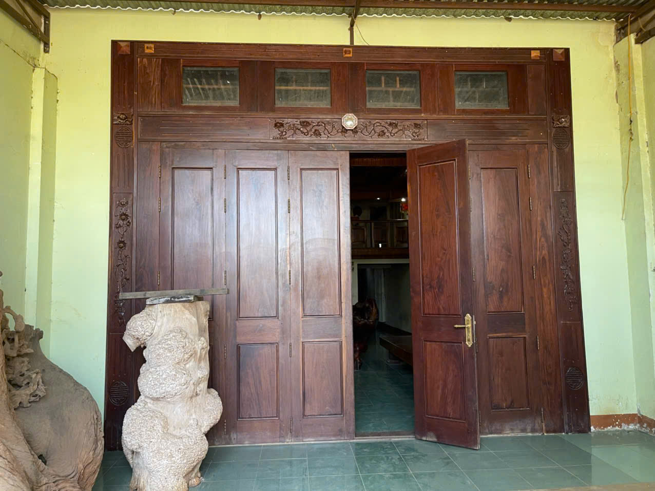bán nhà mê lửng góc 2 mặt tiền đường Đồng Khởi, Phường tân lợi, Buôn Ma Thuột