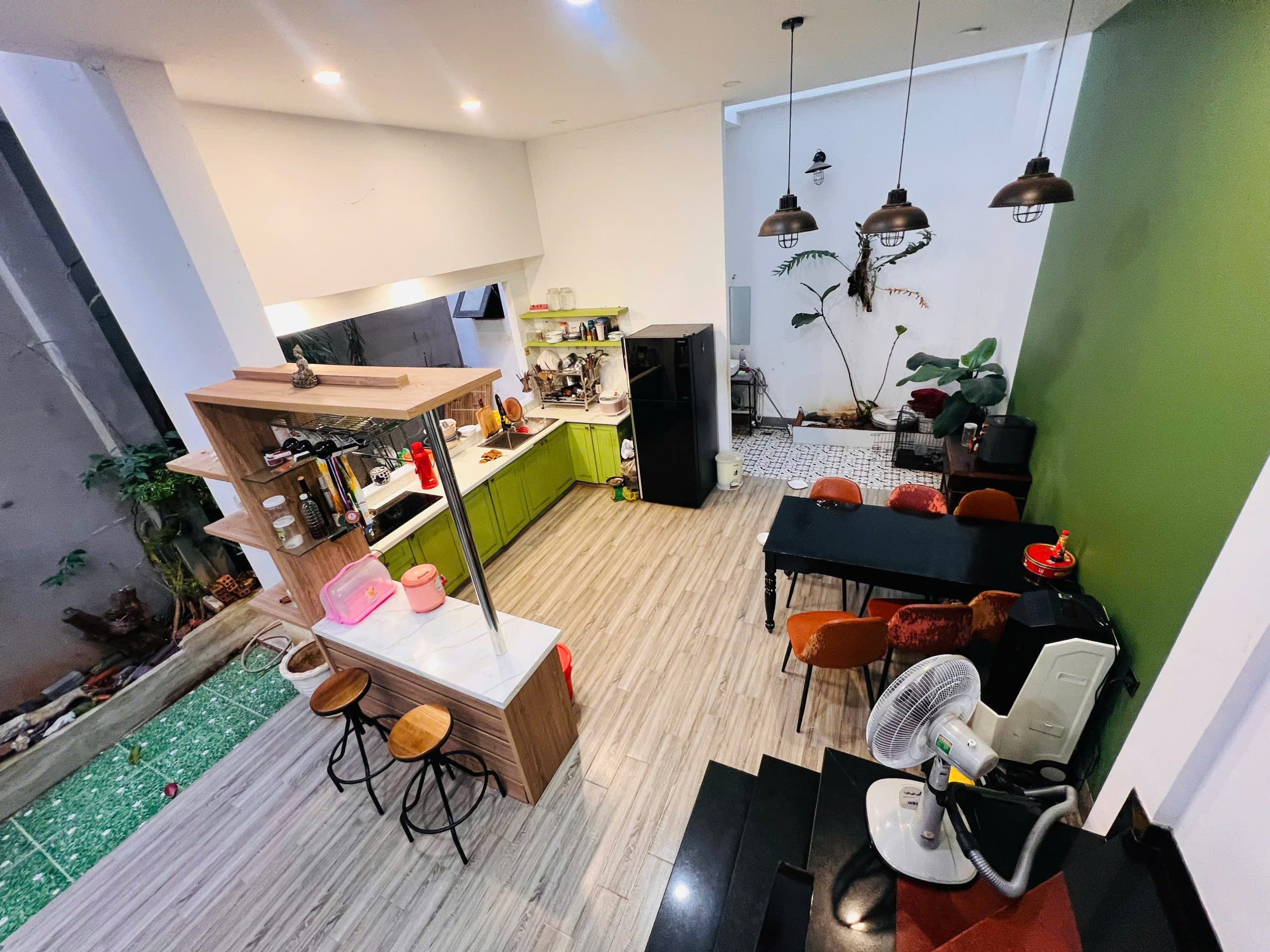 Mat bang kinh doanh duong Nguyen Huu Tho Tan An