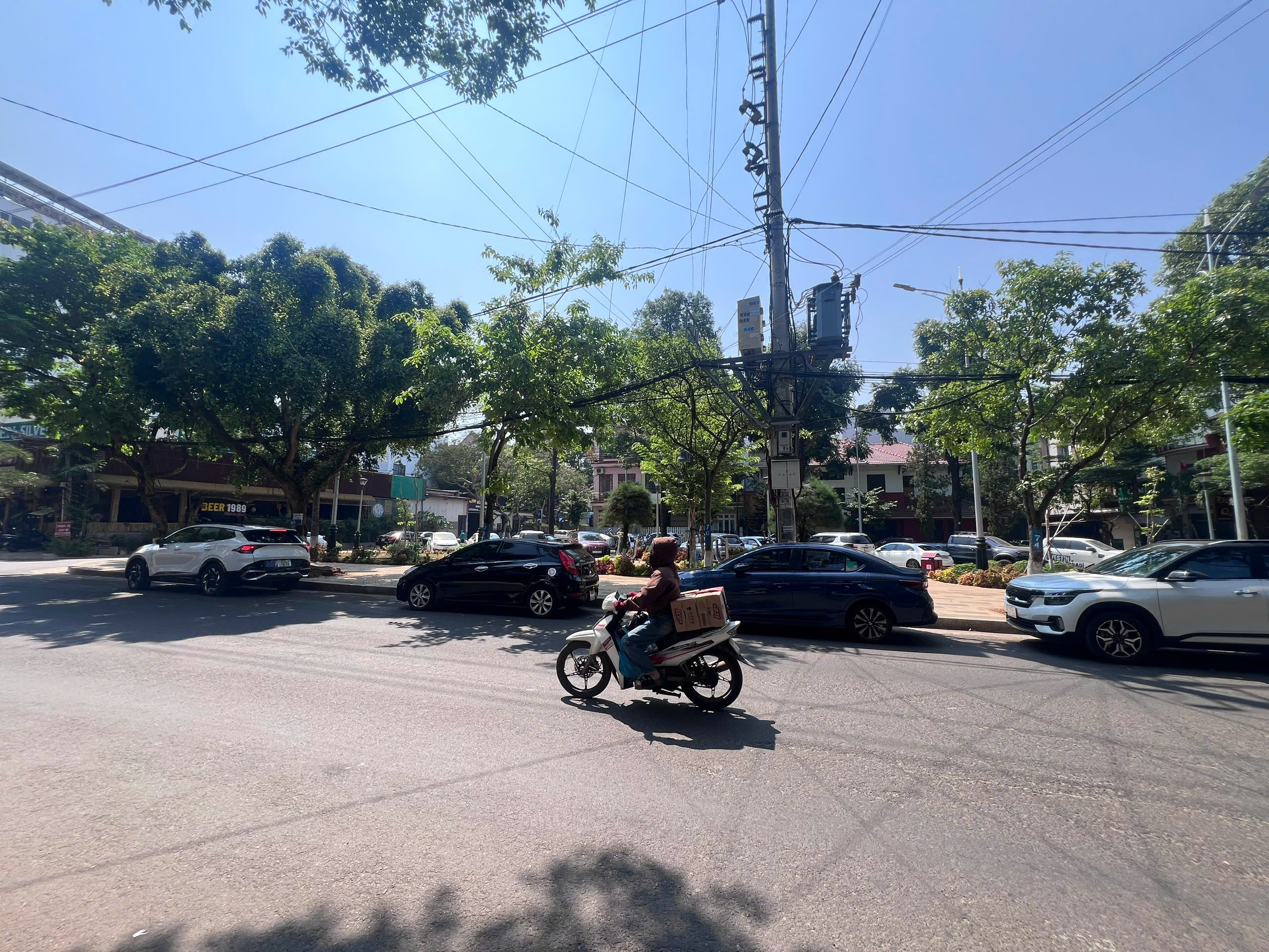 Mặt tiền đường Ngô Quyền khu kinh doanh trung tâm Buôn Ma Thuột