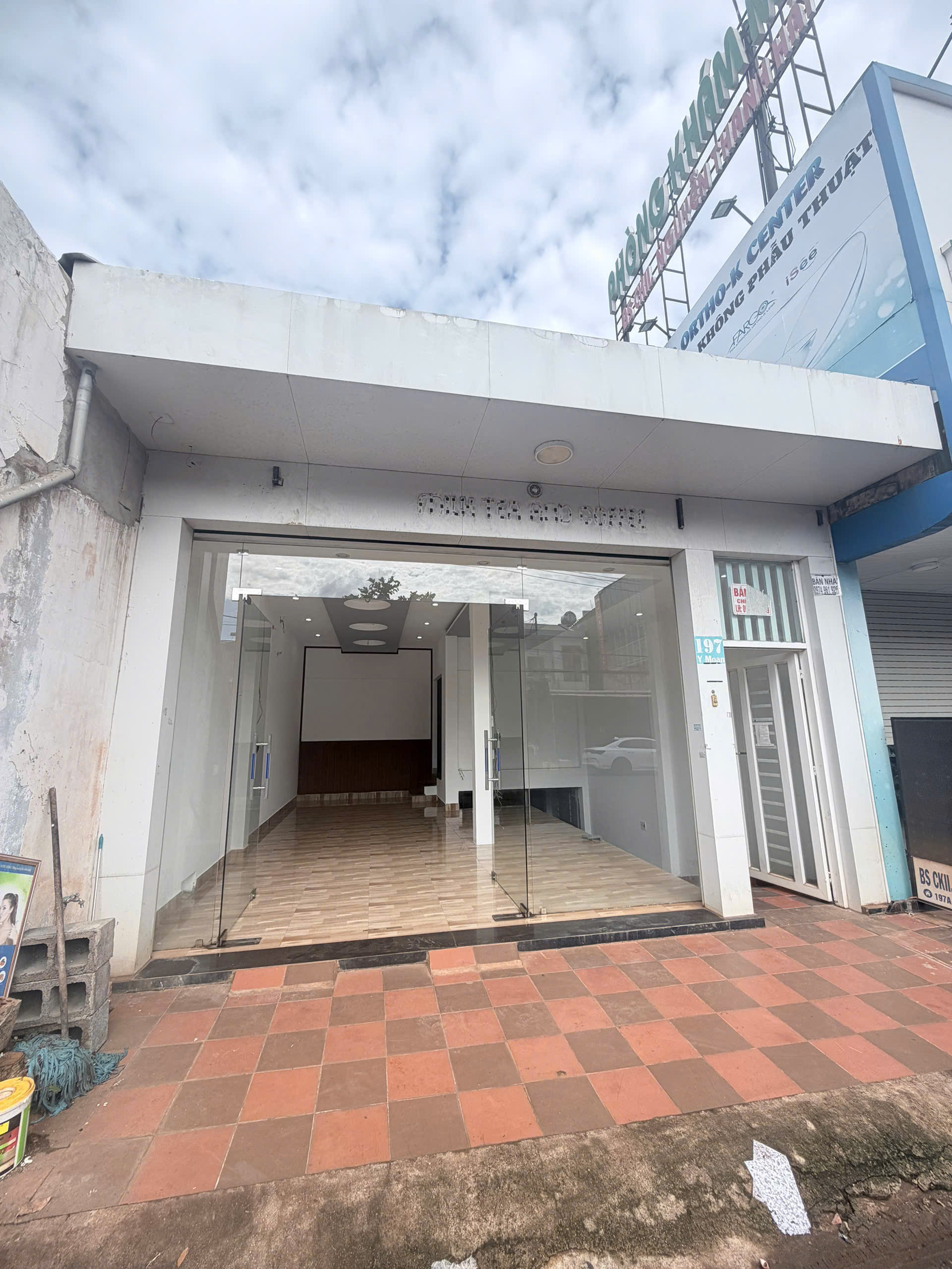 Cho thuê nhà mặt tiền Y Moan 6x27m Buôn Ma Thuột