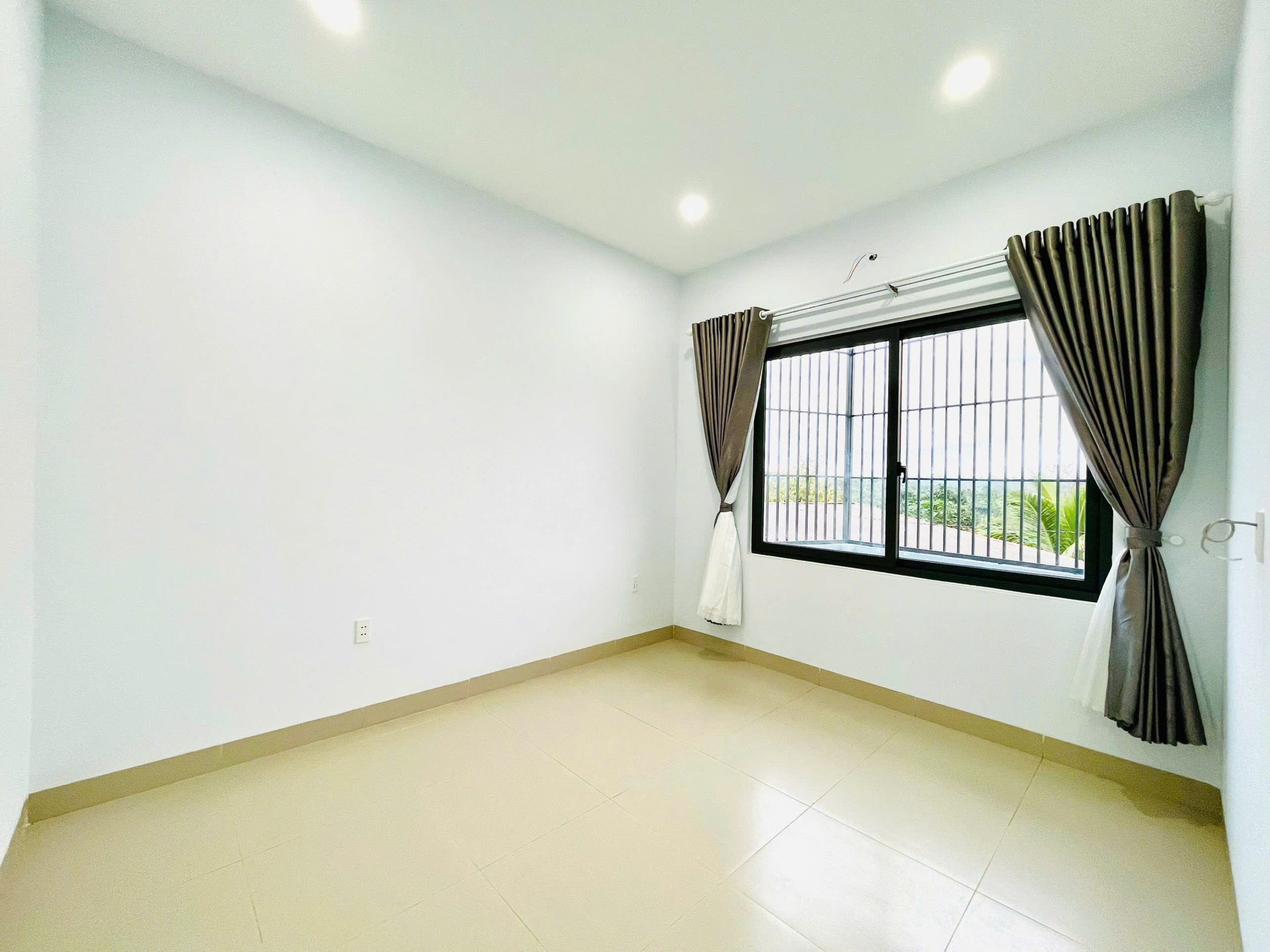 Nhà mê chờ Hòa Thuận Tân An 149m² thổ cư 100m² sân ô tô