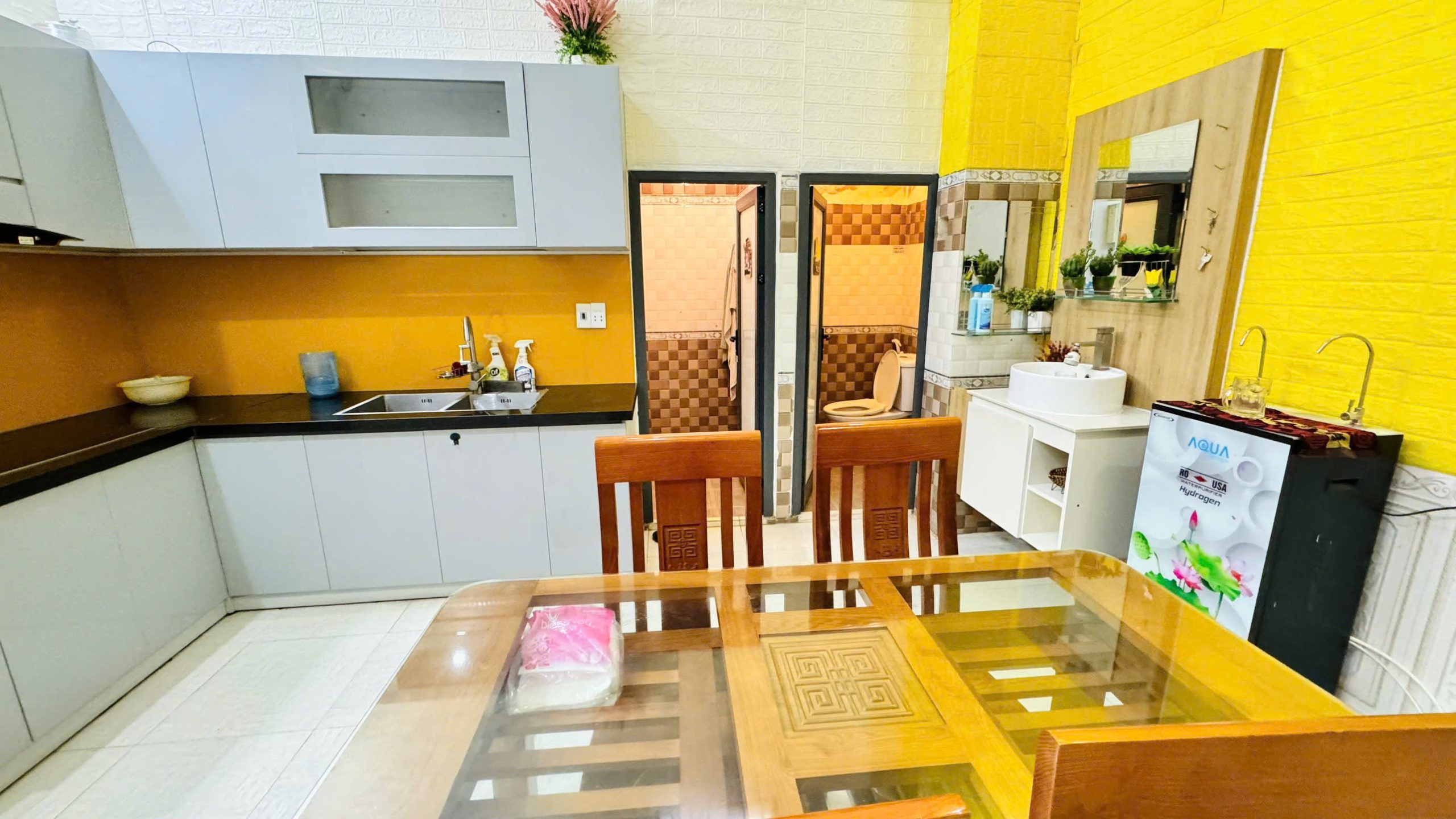 bếp nhà hẻm 266 Y Moan BMT