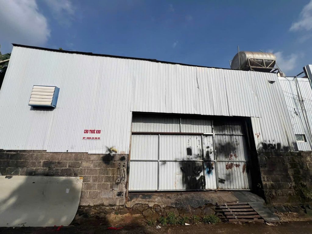 Cho thuê kho 300m2 Cư Êbur Buôn Ma Thuột